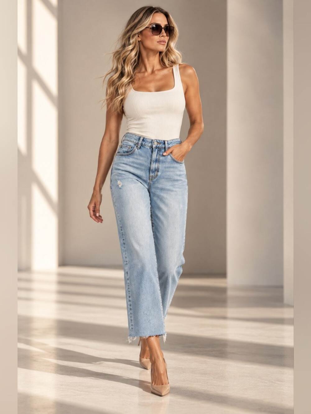 Böhme Light Wash High Rise Straight Leg Jeans Size 31
